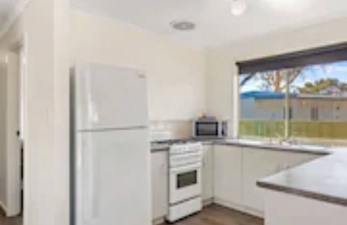 Roxby Downs House | Discovery Parks - Roxby Downs