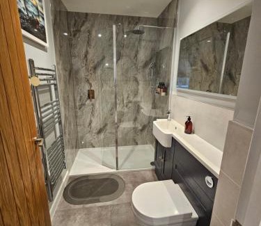 Woodbridge Apartment | Discovery Suite - The Apple Barn