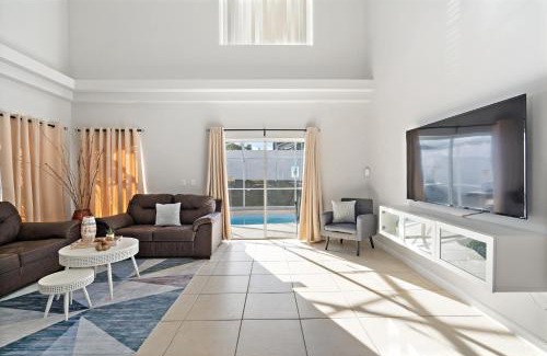 Lake Davenport Estates House | Disney Area 6 Bedroom Vacation Home with Private Pool pr1679
