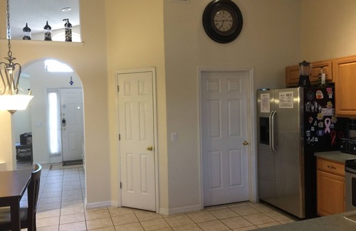 Eagle Pointe South Villa | Disney Area Executive Pool & Spa Modern Villa Private Garden !