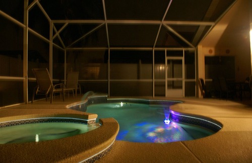 Eagle Pointe South Villa | Disney Area Executive Pool & Spa Modern Villa Private Garden !