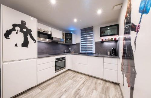 Magny-le-Hongre Apartment | Disney Avengers Home