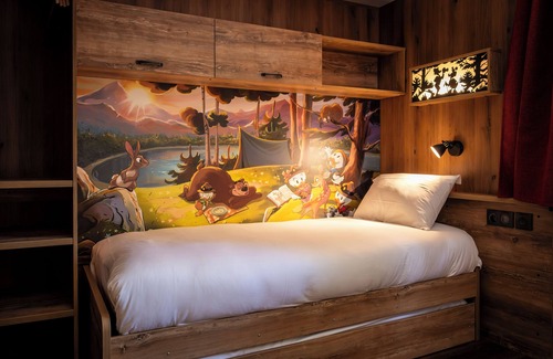 Bailly-Romainvilliers Hotel | Disney Davy Crockett Ranch