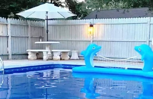 Conyers House | DISNEY+ HBO MAX, PRIVATE POOL, KING BED, E-ATLANTA