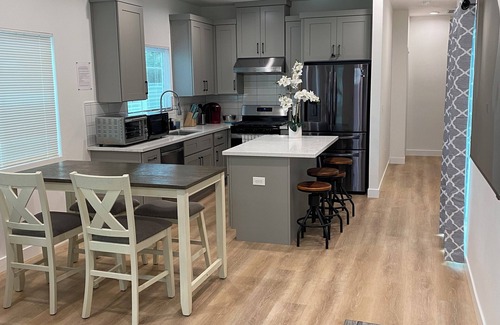 Westminster House | Disney/Lt Saigon/3mi 4Bd2ba - Reva