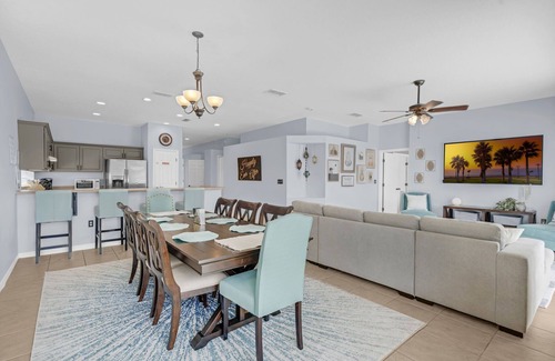 Sunset Lakes House | Disney-Themed Villa w/Pool, Game Room & Lake Views – 10 Min to Parks!