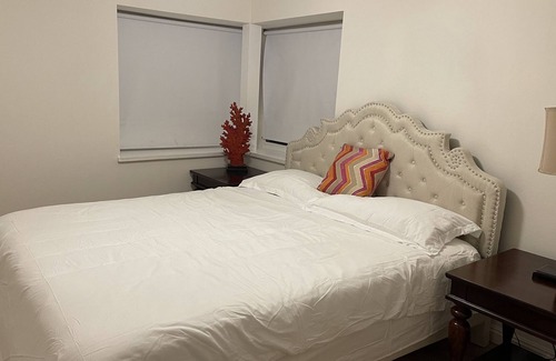 Santa Ana Villa | Disneyland,6B/3.5b/3K+5Q beds/High Wifi/2400sqft