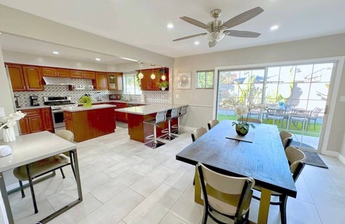 Southwest Anaheim Villa | Disneyland/Knott's, 5 BR, 2 BA, Pool/Spa/Game