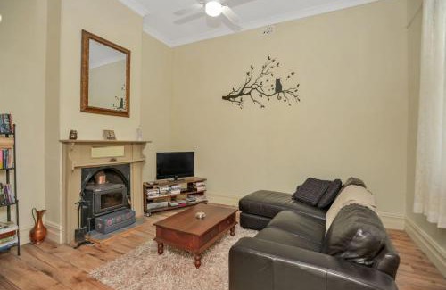 Port Elliot House | Distant Views Location Pets Welcome
