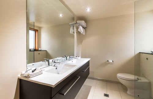 Te Anau Hotel | Distinction Te Anau Hotel And Villas