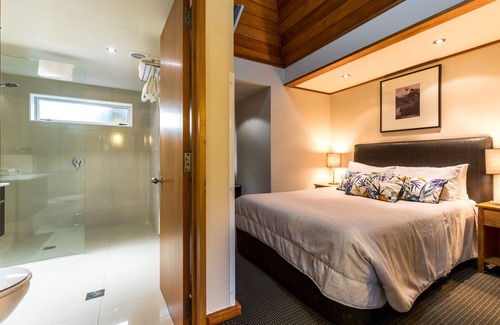 Te Anau Hotel | Distinction Te Anau Hotel And Villas