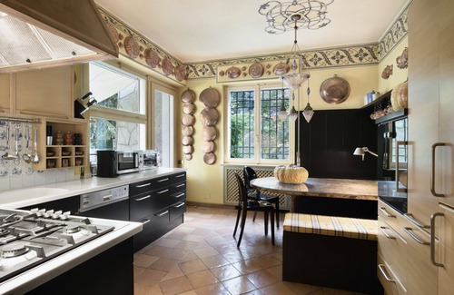 Civenna Villa | DISTINTA - Six Bedroom Villa, Sleeps 13