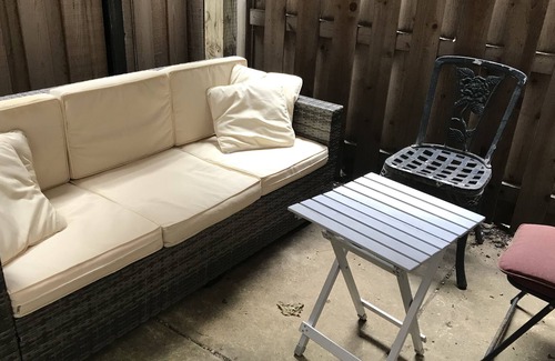 Wrightwood Neighbors House | Diversey #2 Lincoln Park-Short walk to Wrigley, Lincoln Park and The Beach!