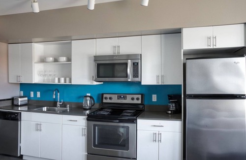 West Woodland Apartment | Divine Ballard Studio w/On-Site Retail, nr ZipCar, by Blueground