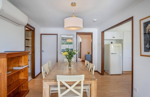 Bangalow House | Divine Cottage Bangalow - Main Street Bangalow Pet Friendly