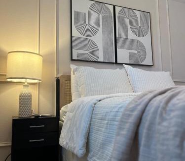 Davenport House | Divine room - Davenport 5 star - shared bathroom