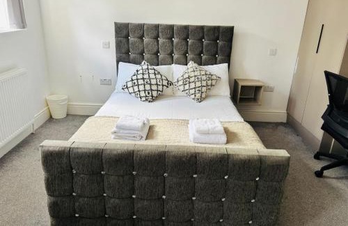 Headington House | Divinity Guesthouse