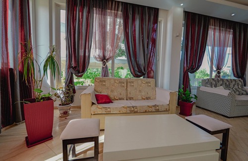 Ksamil Hotel | Divo Palace Hotel