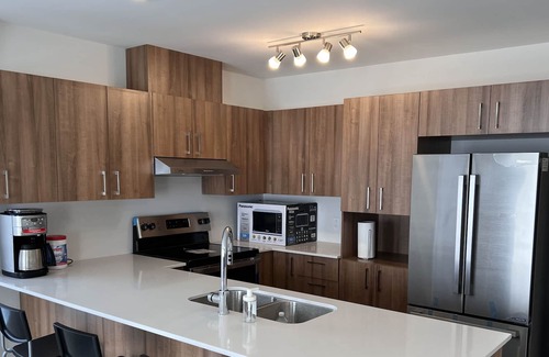 Brossard Condo | Dix30 Brossard top/3rd floor 2-bedroom new condo