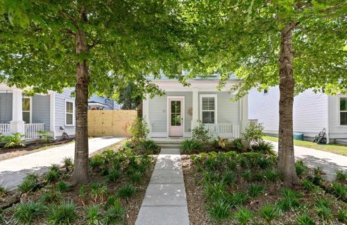 Mount Pleasant House | Dixie Dreams Old Village 5 mins to Dtwn