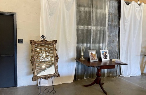 Mount Juliet House | DIY Weddings (Rent the Farm)