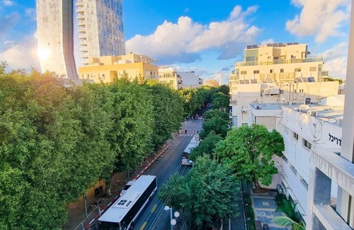 Tel Aviv Apartment | Dizengoff Muguet