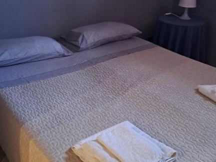 Municipio 3 Bed & Breakfast | Dj Center Class
