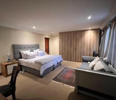 Durban Central Business District Villa | Dlodlongwana properties