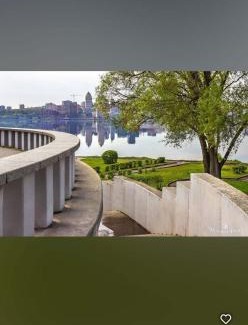 Dnipro Apartment | Dnipro evening, view # Вечірній Дніпро у центрі, фантастичний вид
