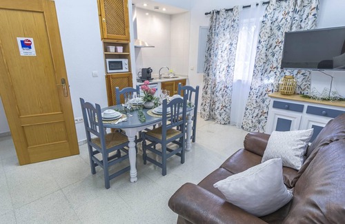 Orgiva Villa | DOÑA ALDONZA, 3 Bedroom House in Complejo Rural Orgiva