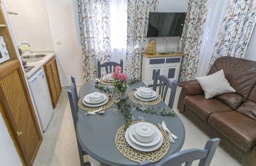 Orgiva Villa | DOÑA ALDONZA, 3 Bedroom House in Complejo Rural Orgiva