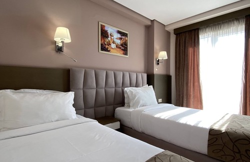Tirana Hotel | Doanesia Premium Hotel & Spa