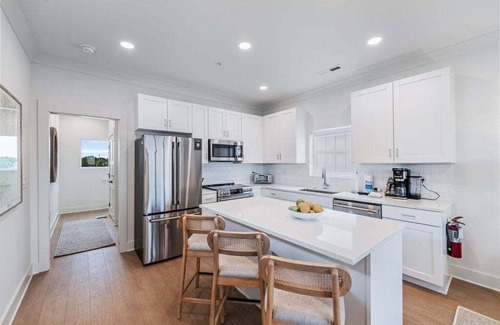 Georgetown House | Dock and Dwell at the Winyah Bay Club, Pool, Outdoor Lounge/Grill and Boat Slip included!