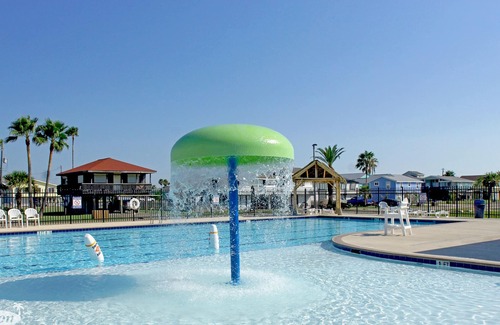 Jamaica Beach House | Dock Holiday
