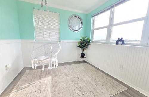 Crystal Coast House | Dock House, Close to Camp Lejeune, water access, DOCK, king bed