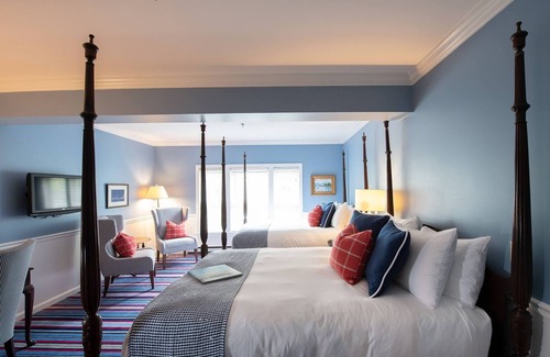Kennebunkport Hotel | Dock Square Queen-Queen at Kennebunkport Inn, Free Breakfast, Free Parking
