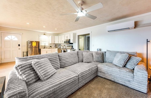 Southmont House | Dock + Views: High Rock Lake Hideaway!