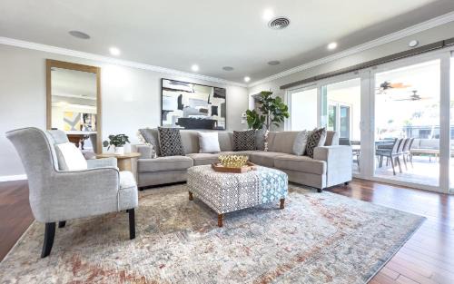 Coral Ridge Isles House | Dockside Daydreams - Canalfront and Pool Oasis