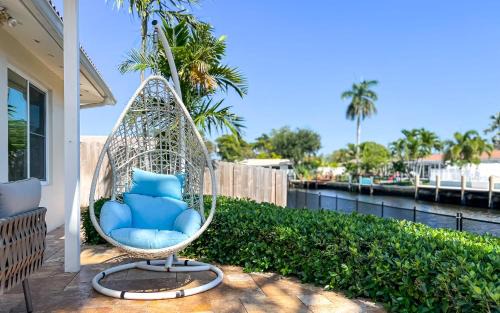 Coral Ridge Isles House | Dockside Daydreams - Canalfront and Pool Oasis