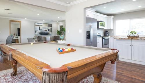 Coral Ridge Isles House | Dockside Daydreams - Canalfront and Pool Oasis