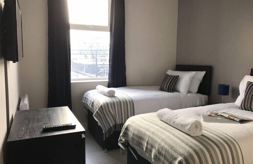 Bootle Hotel | Dockside Lodge