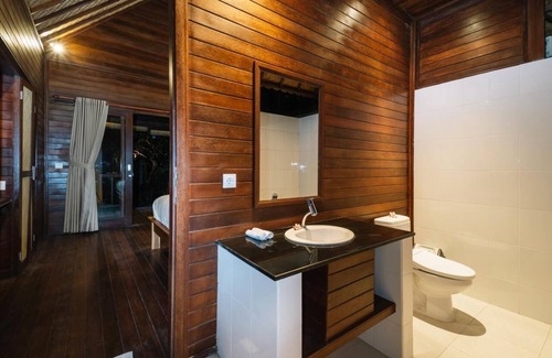 Mushroom Bay Hotel | Dodol Lembongan Cliff Sunset