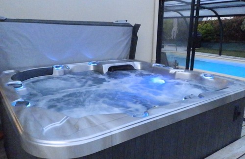 Doelan Villa | DOËLAN, Villa * 12 p, heated indoor pool, spa, sauna, billiards