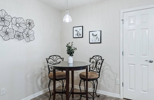 Fernandina Villa | Dog Friendly 2/2 PATIO VILLA WITH GAS GOLF CART CLOSE TO BROWNWOOD SQUARE