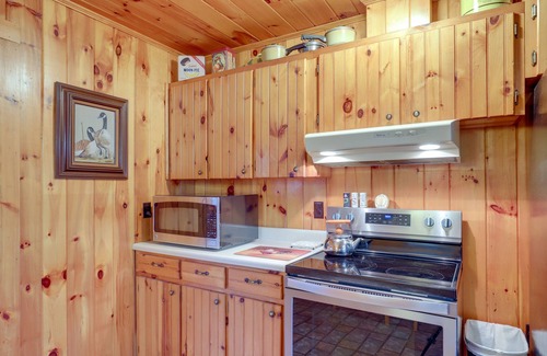Burnsville House | Dog-Friendly Burnsville Home w/Patio & Trails!
