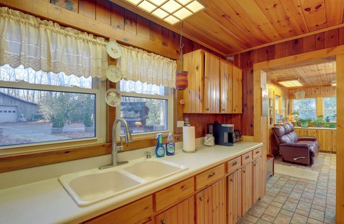 Burnsville Cottage | Dog-friendly Burnsville Home w/Patio & Trails!