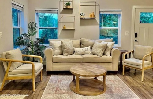 Sheboygan House | Dog-friendly centrally located townhouse on the Sheboygan River.n