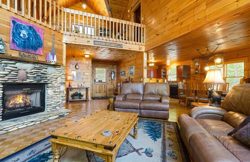 Morganton Cottage | Dog-friendly countryside home with private hot tub & game room - near wineries