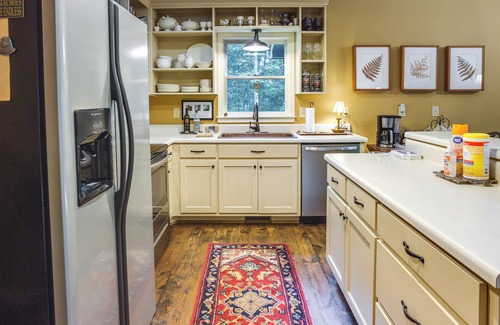 Dahlonega Cabin | Dog-Friendly Dahlonega Home w/Private Fire Pit!