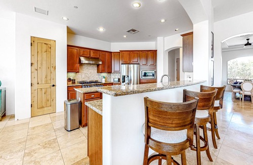 Dove Mountain House | Dog-Friendly Desert Oasis w/a Gourmet Kitchen, Private Pool, & Putting Green